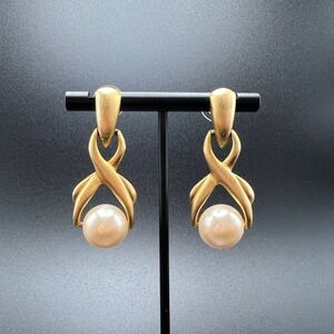 Captive Pearl Drop Earrings Gold Tone Statement Crossover Matte Glam Mob Wife